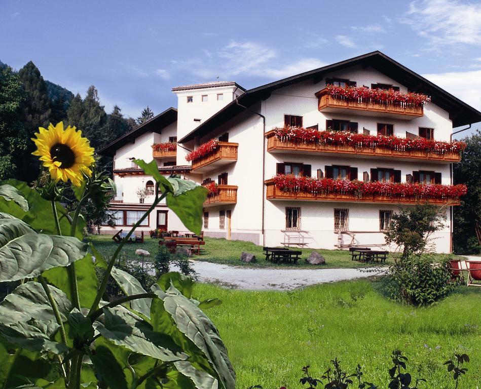 Hotel Brueckenwirt - Al Ponte Montagna Exterior photo